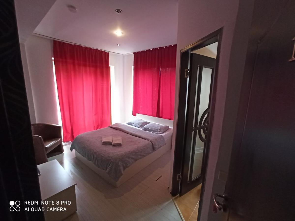 Quik Hotel Brassó Kültér fotó