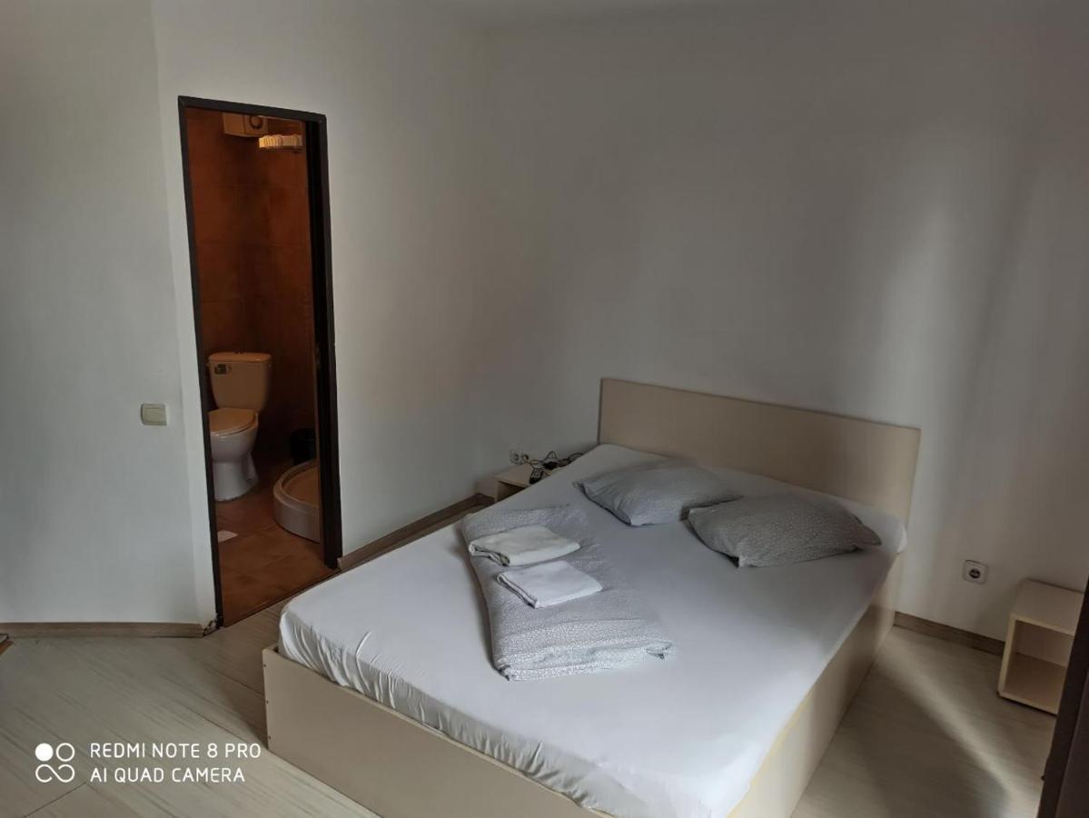 Quik Hotel Brassó Kültér fotó