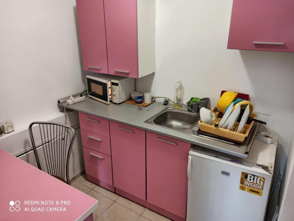 Quik Hotel Brassó Kültér fotó