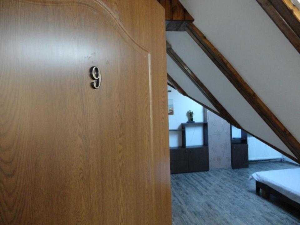 Quik Hotel Brassó Kültér fotó